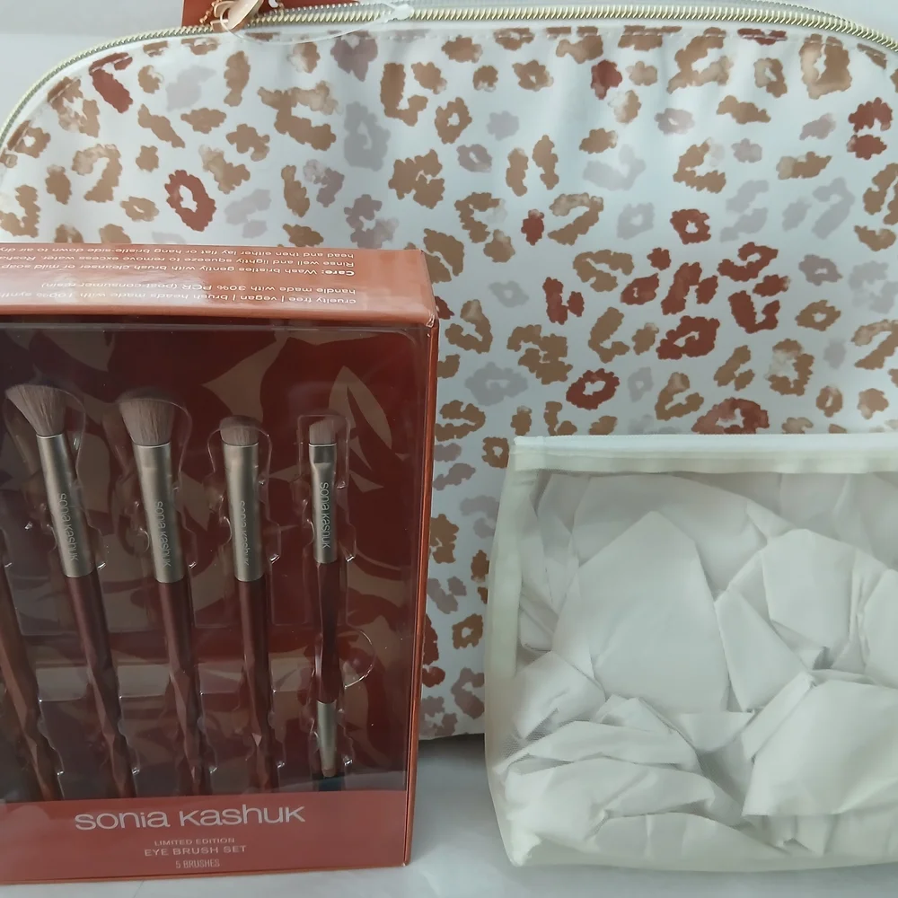 Sonia Kashuk Brush Set with Leopard Print Bag And Mini Bag Set